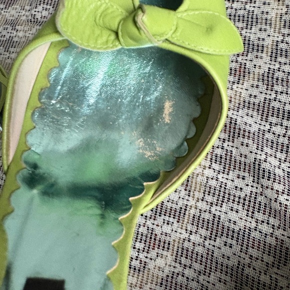 Marc Jacobs Y2K Lime Green Bow Accent Heels, Size 7.5 - Picture 10 of 15